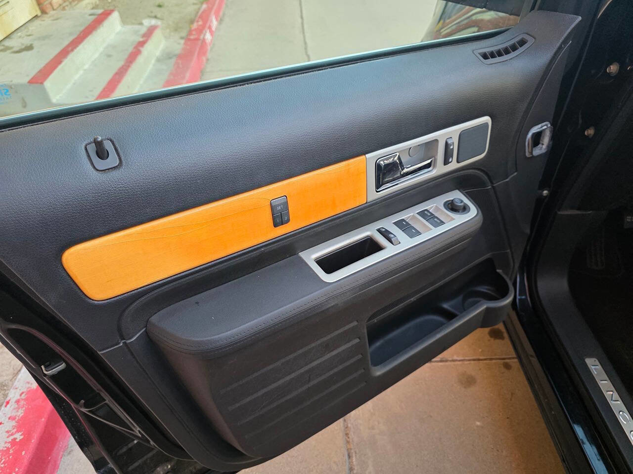 Used 2008 Lincoln MKX 2WD image 15