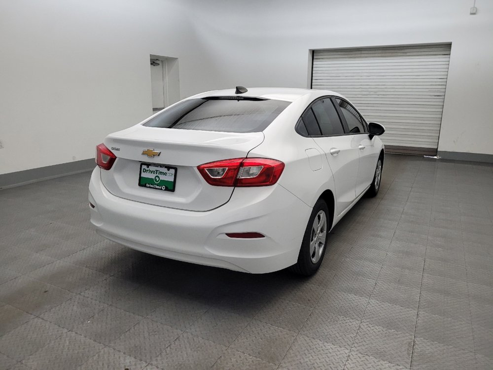 Used 2017 Chevrolet Cruze LS FWD image 9