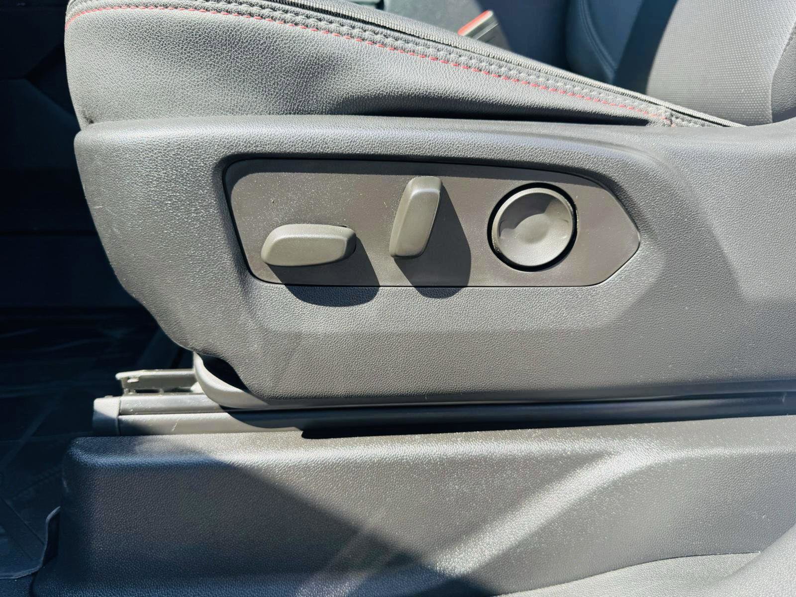 Used 2023 Chevrolet Suburban RST image 24