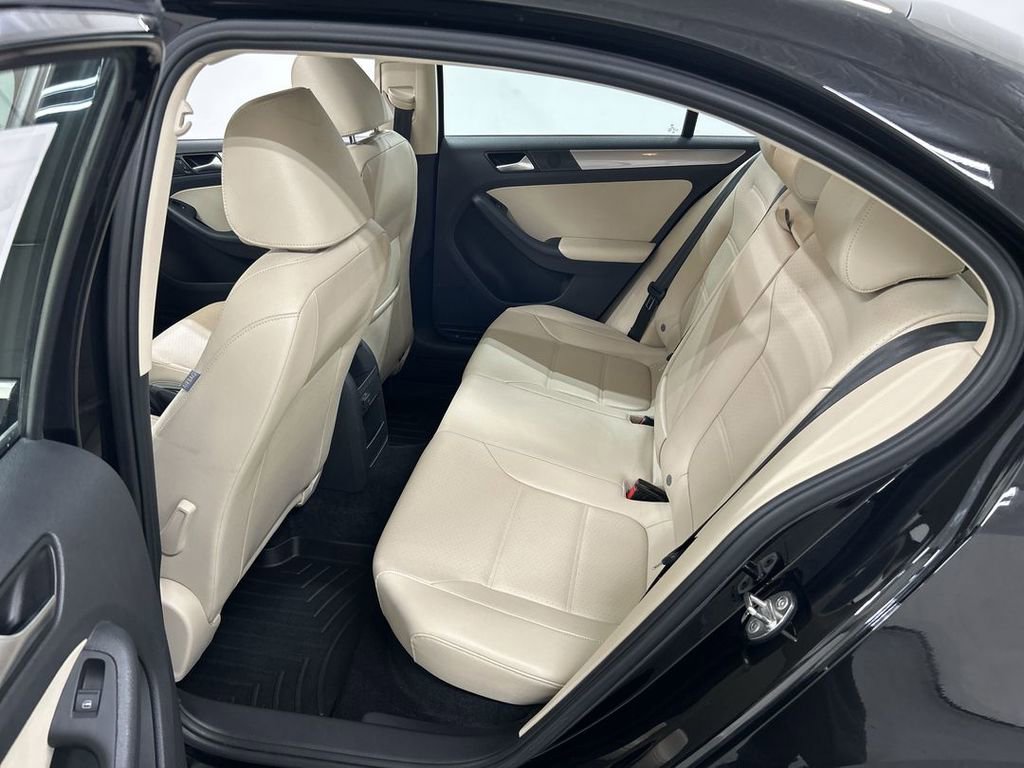 Used 2017 Volkswagen Jetta SE FWD image 20