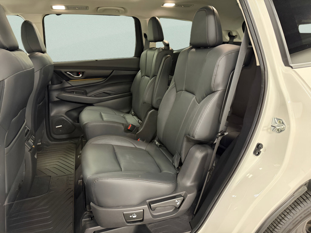 Used 2025 Subaru Ascent Bronze Edition image 19