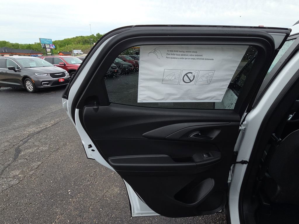 New 2026 Chevrolet TrailBlazer LT w/ Convenience Package FWD image 26