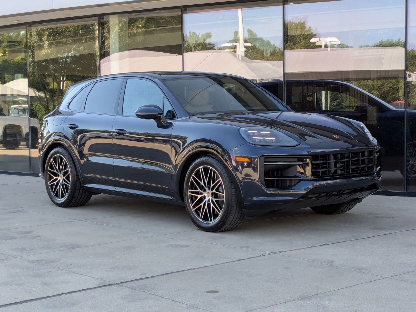 New 2026 Porsche Cayenne GTS image 7