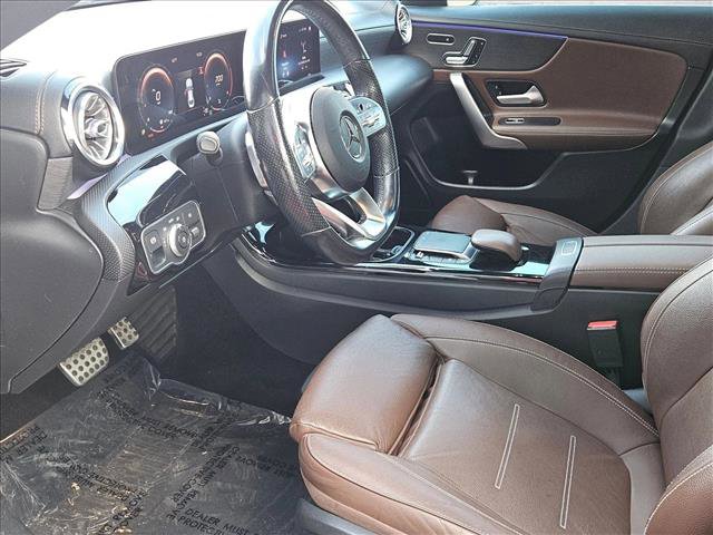 Used 2021 Mercedes-Benz CLA 250 image 16