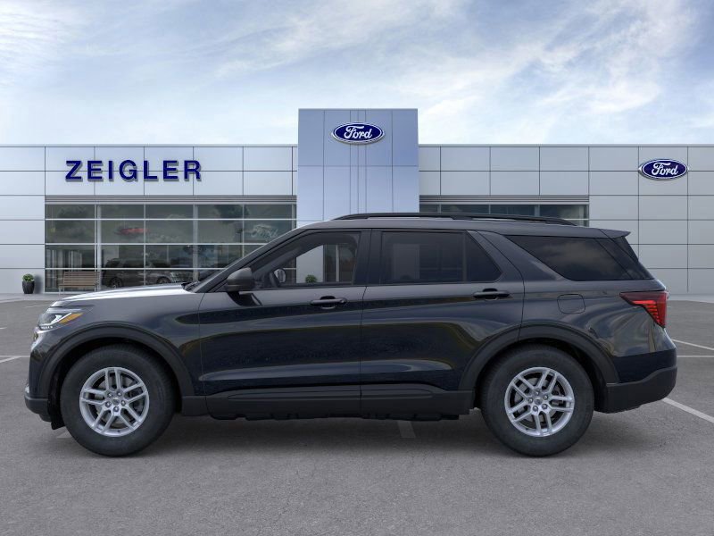 New 2026 Ford Explorer Active image 3