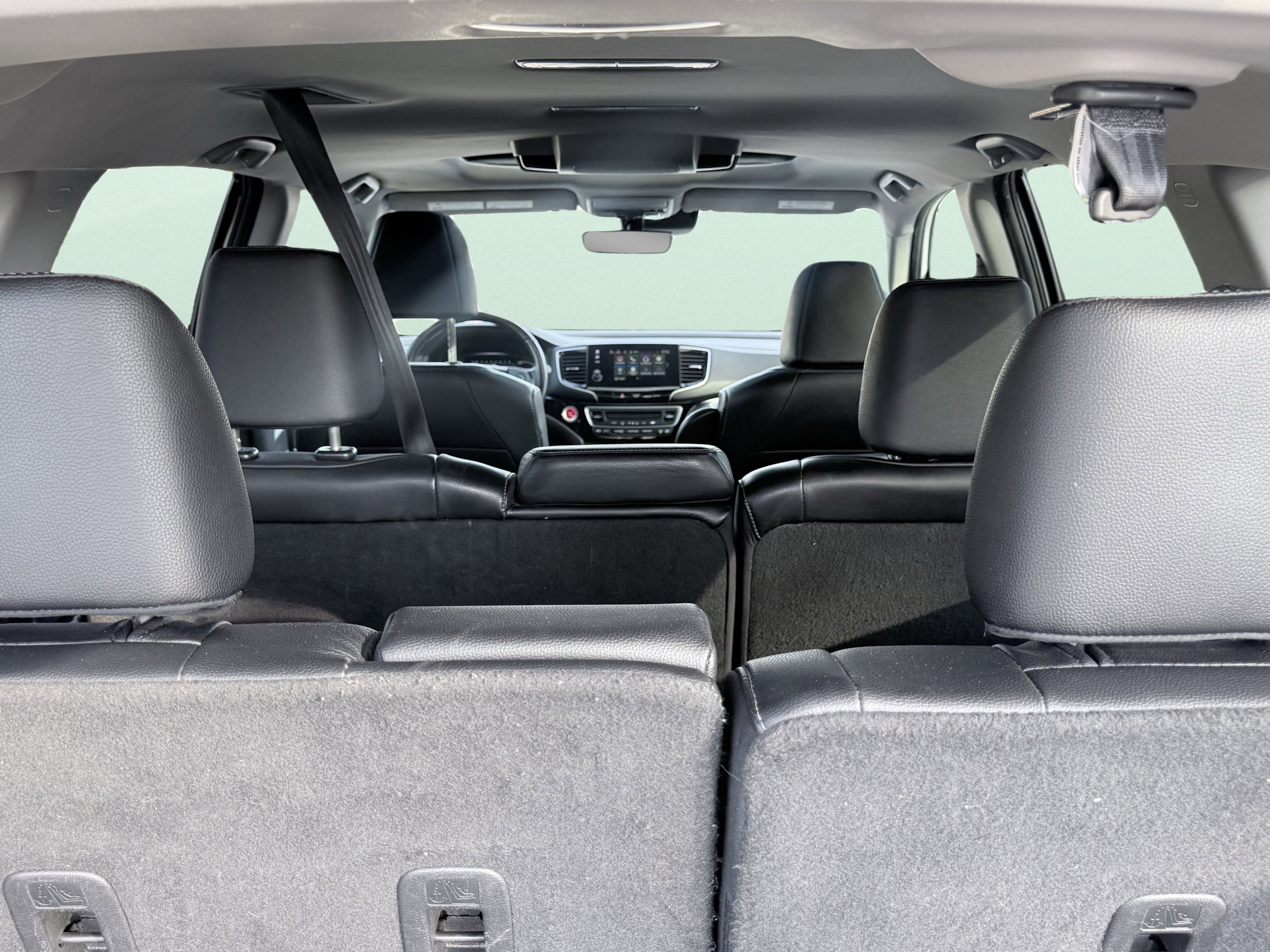 Used 2022 Honda Pilot Touring image 3