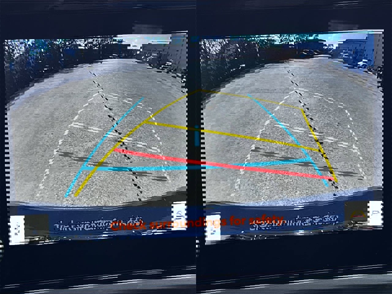 Used 2025 Toyota Camry SE image 16