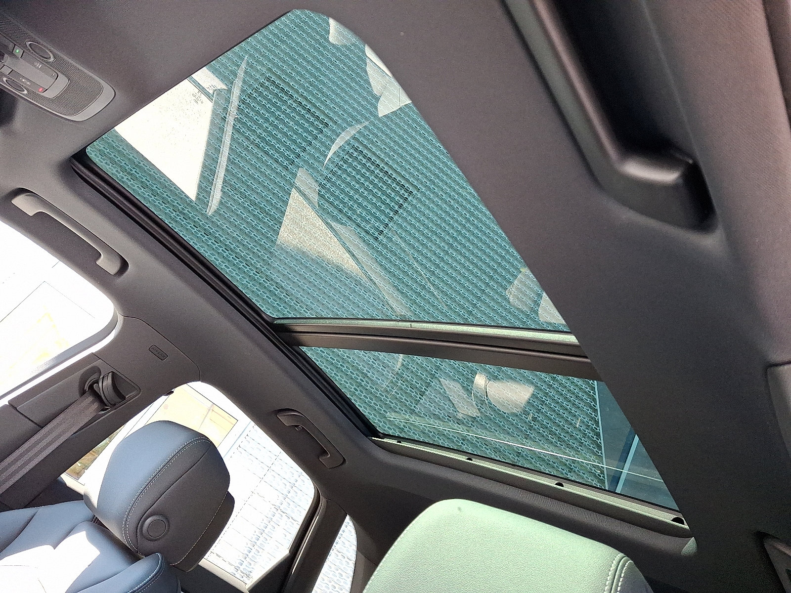 New 2025 Audi Q3 2.0T Premium image 10