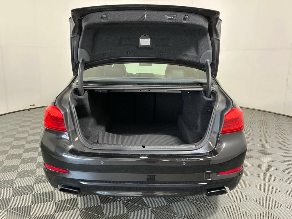 Used 2018 BMW 540i RWD image 28