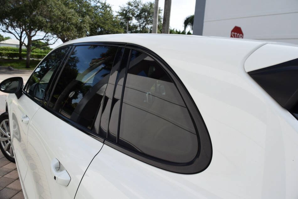 Used 2013 Porsche Cayenne Diesel AWD/4WD image 32