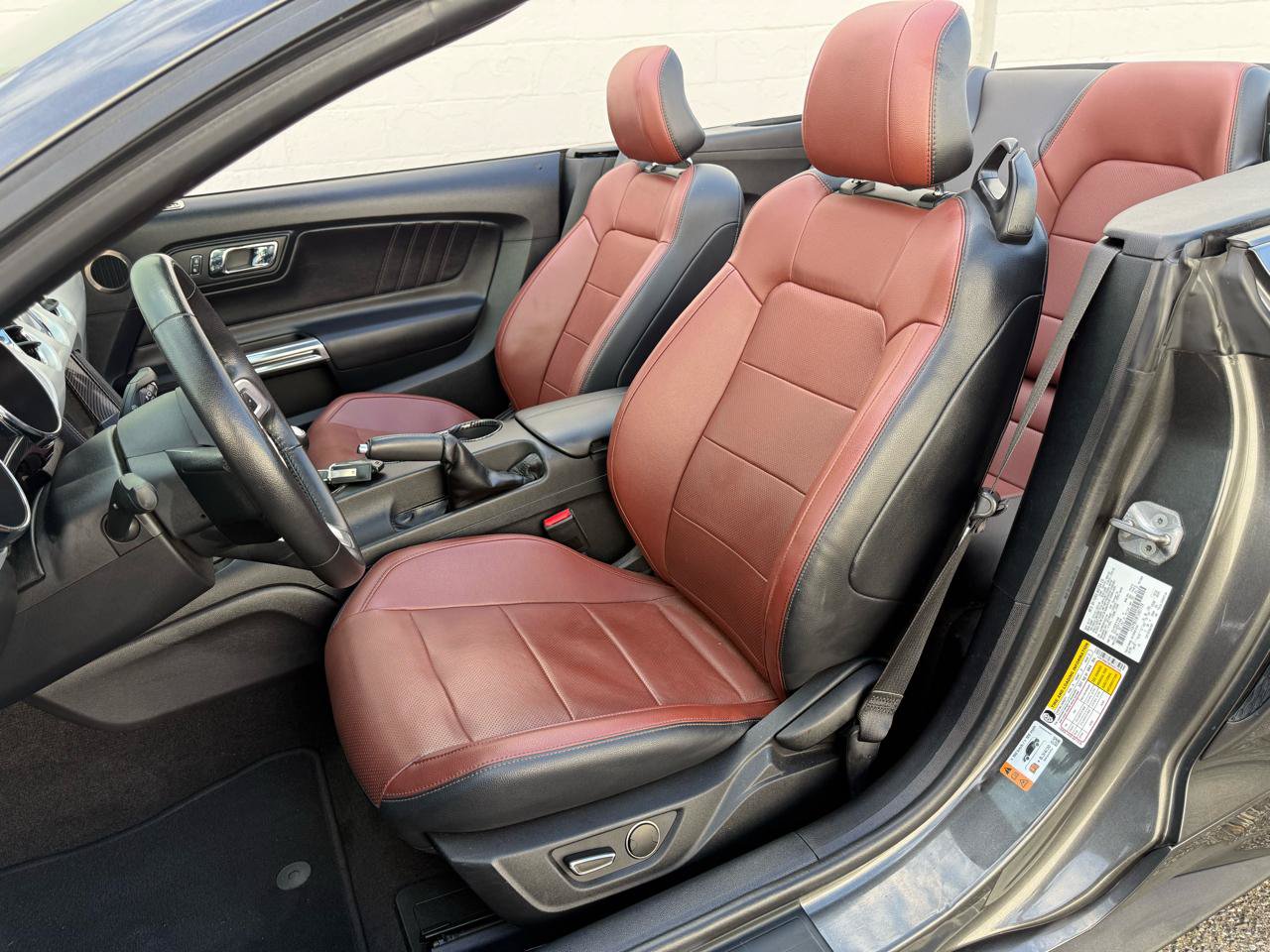 Used 2015 Ford Mustang GT Premium RWD image 5