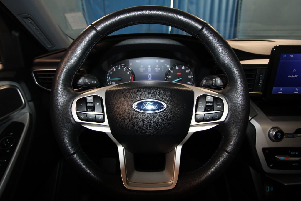 Used 2024 Ford Explorer XLT w/ Equipment Group 202A AWD/4WD image 11