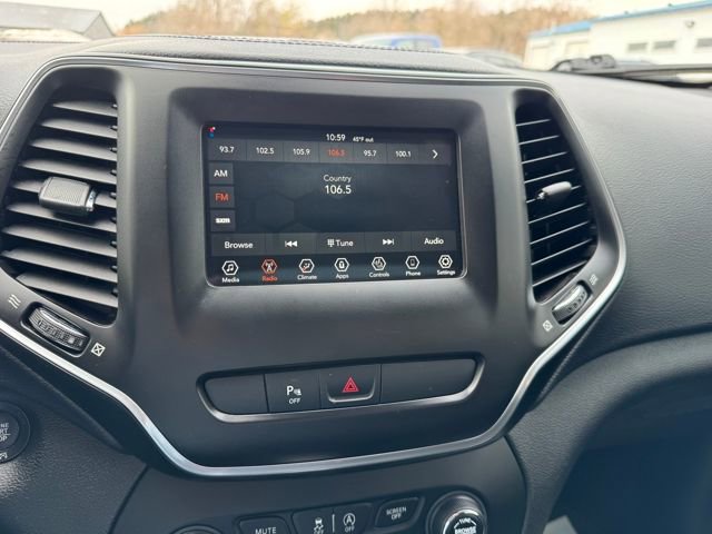 Used 2020 Jeep Cherokee Latitude Plus w/ Cold Weather Group image 75