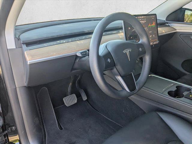 Used 2024 Tesla Model Y Long Range AWD/4WD image 10