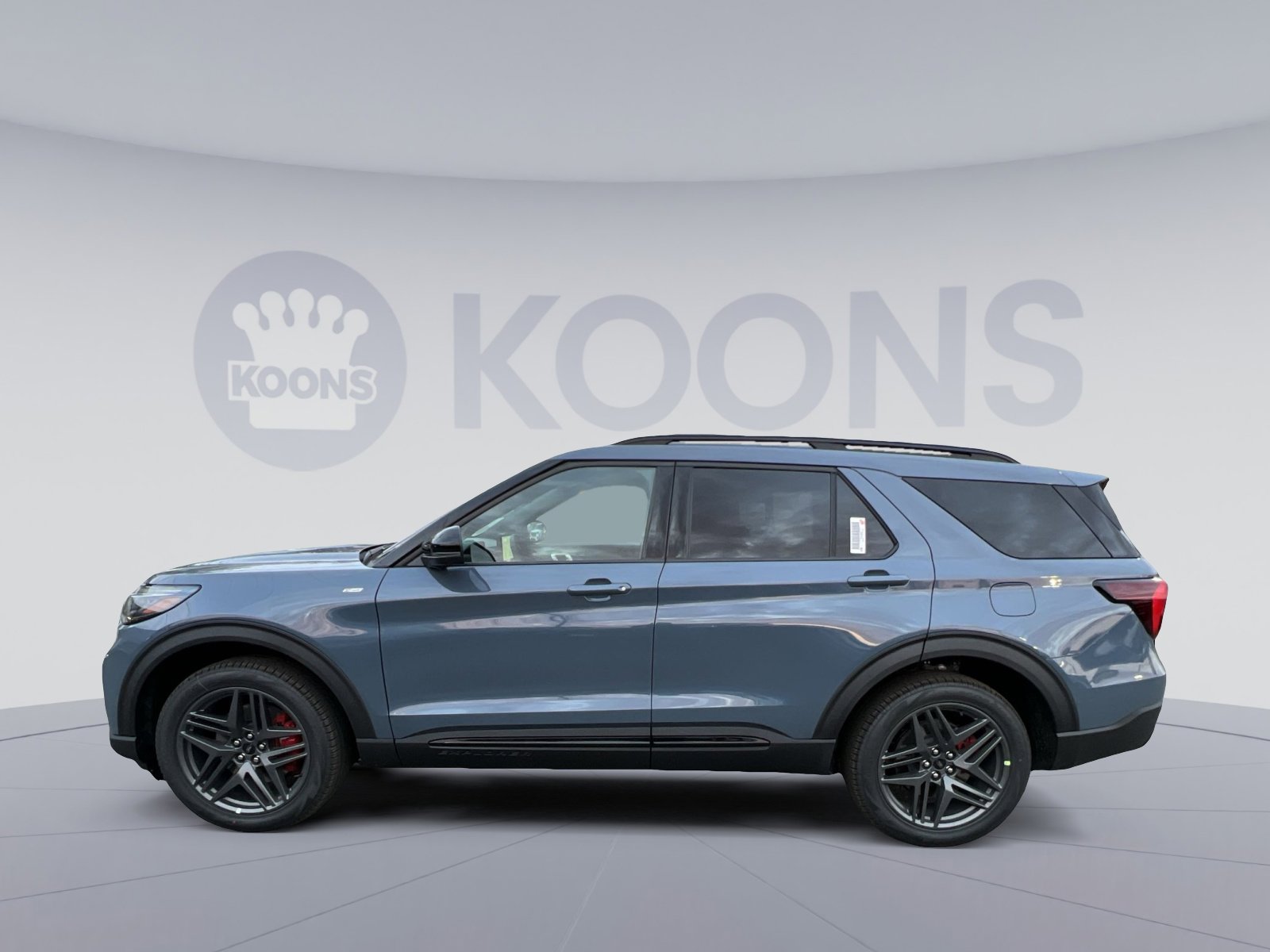 New 2026 Ford Explorer ST-Line w/ ST-Line Street Pack image 2