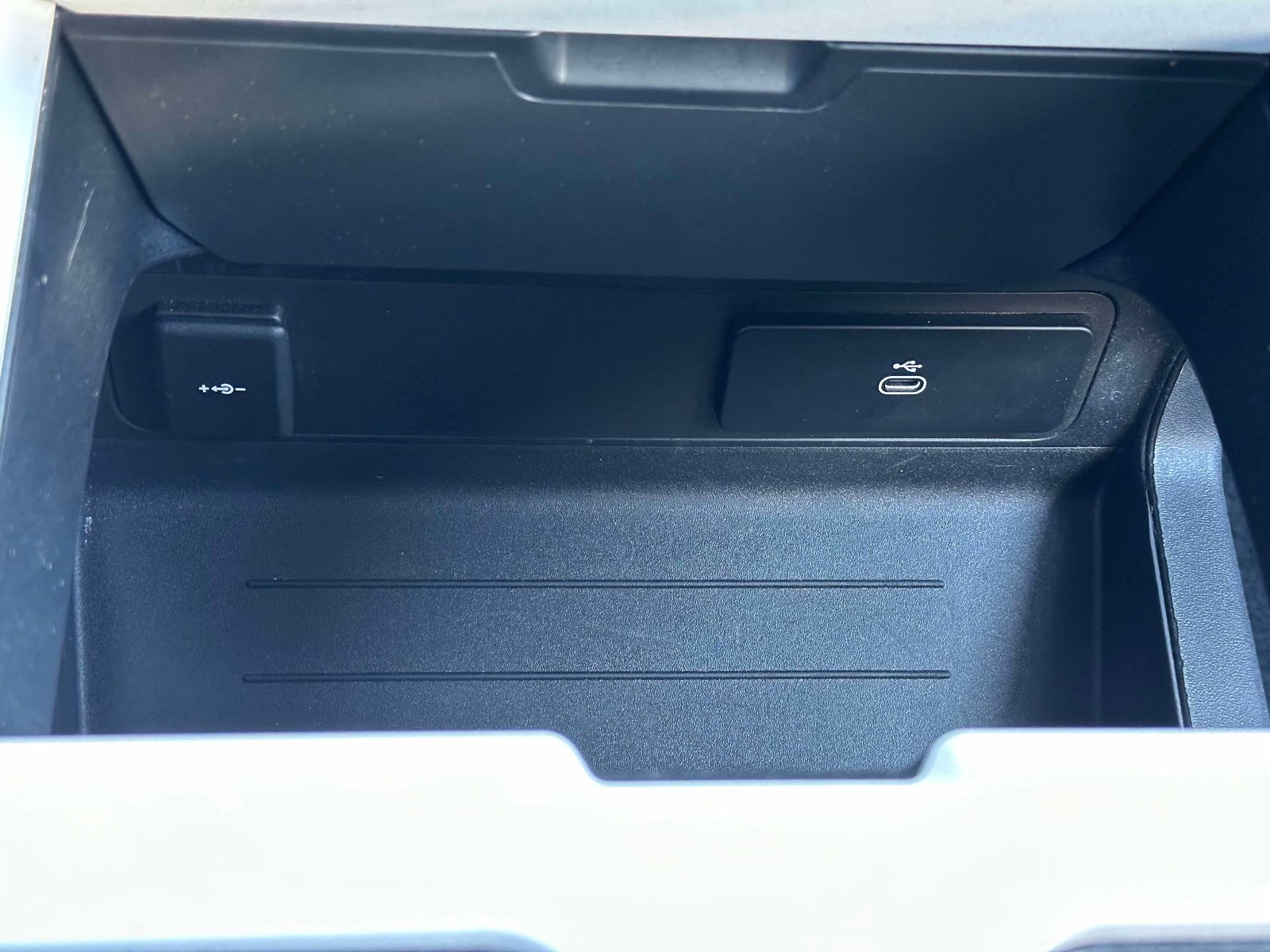 Used 2025 Land Rover Defender 110 S image 33