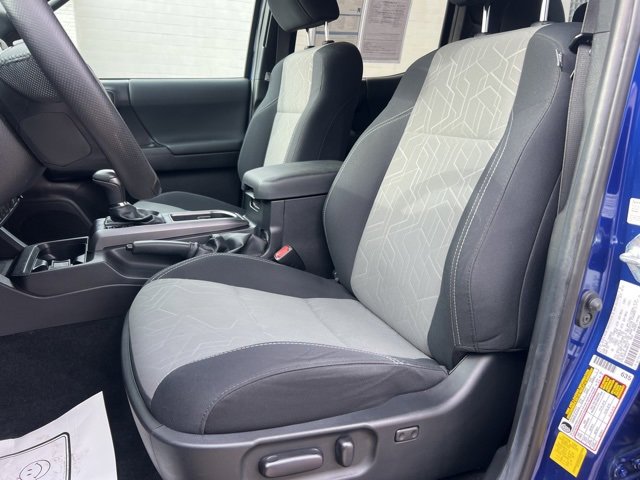 Used 2022 Toyota Tacoma TRD Off-Road image 17