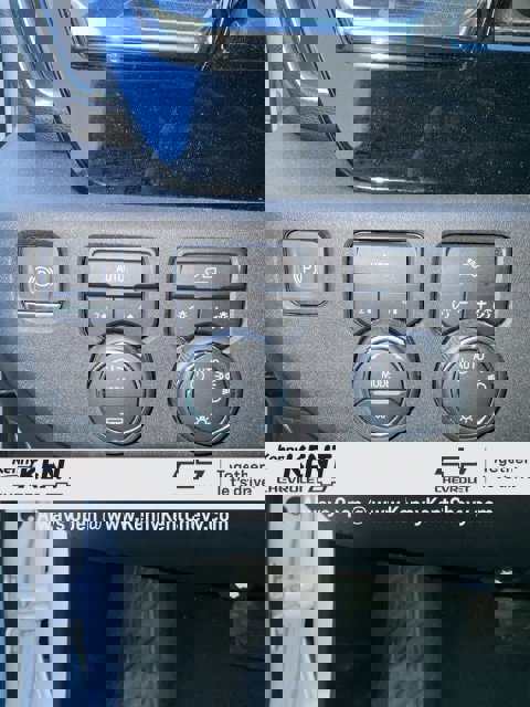 Used 2023 Chevrolet Silverado 1500 LT image 32