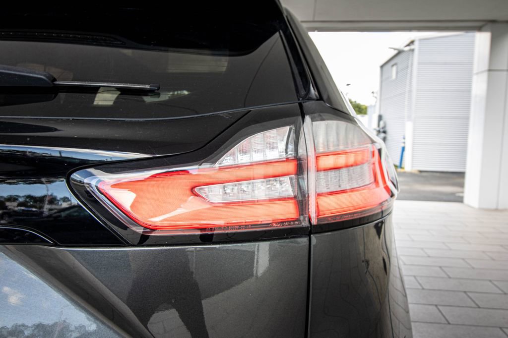 Used 2019 Ford Edge ST w/ Equipment Group 401A AWD/4WD image 13