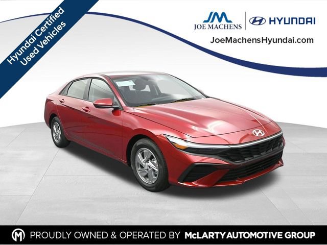 Certified 2026 Hyundai Elantra SE FWD image 2