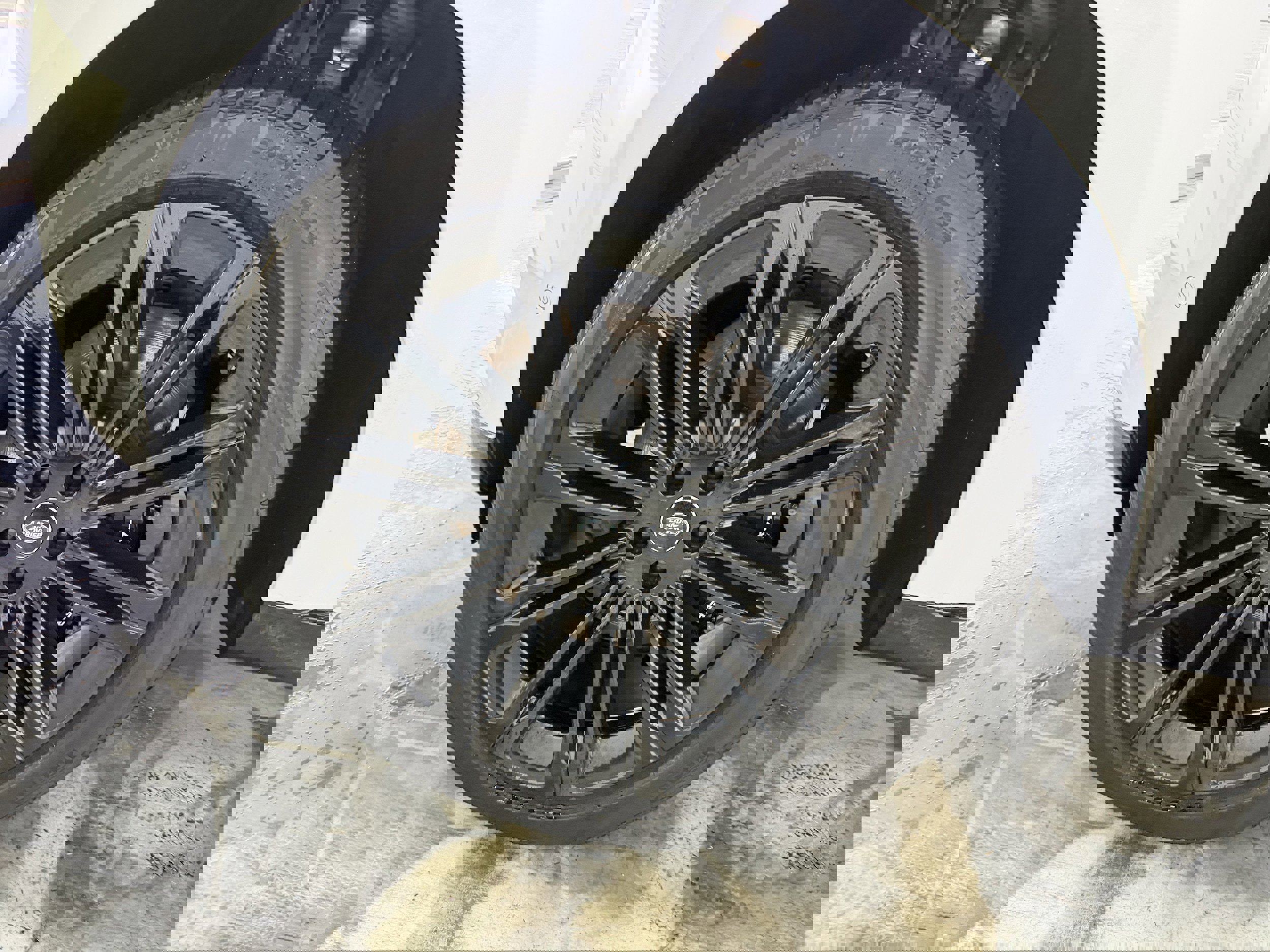 Used 2023 Land Rover Range Rover SE image 29