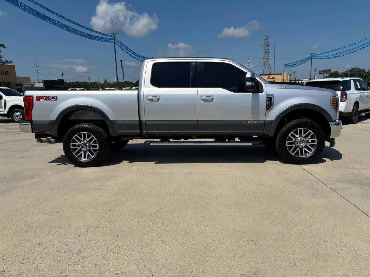 Used 2018 Ford F250 Lariat w/ Lariat Value Package AWD/4WD image 5