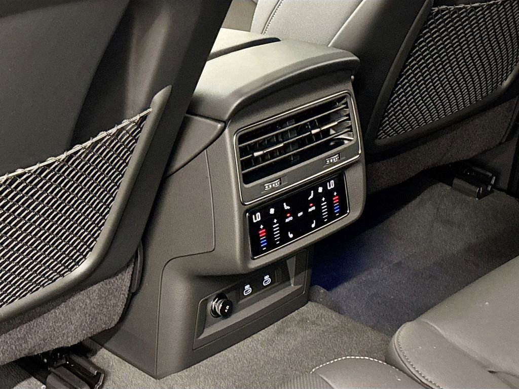 New 2025 Audi Q7 3.0T Premium Plus image 17