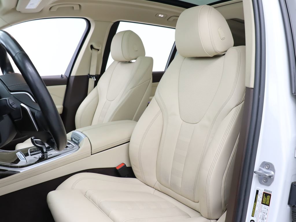 Used 2019 BMW X7 xDrive40i w/ Premium Package AWD/4WD image 13