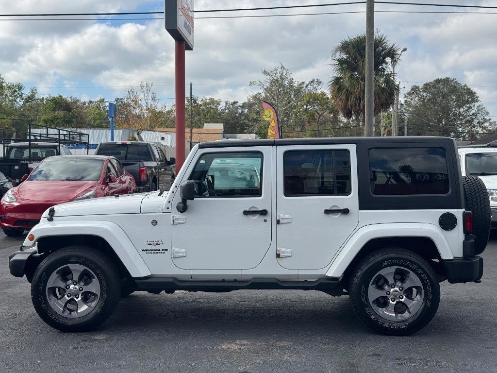 Used 2016 Jeep Wrangler Unlimited Sahara w/ Connectivity Group image 8