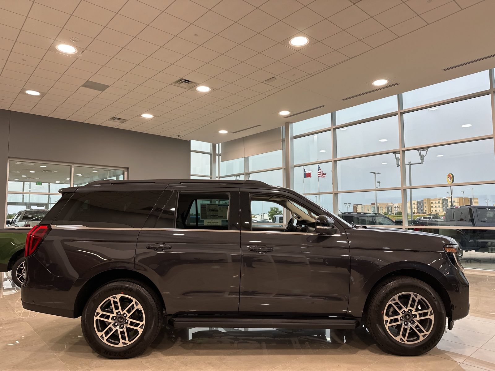 New 2025 Ford Expedition Active RWD image 34