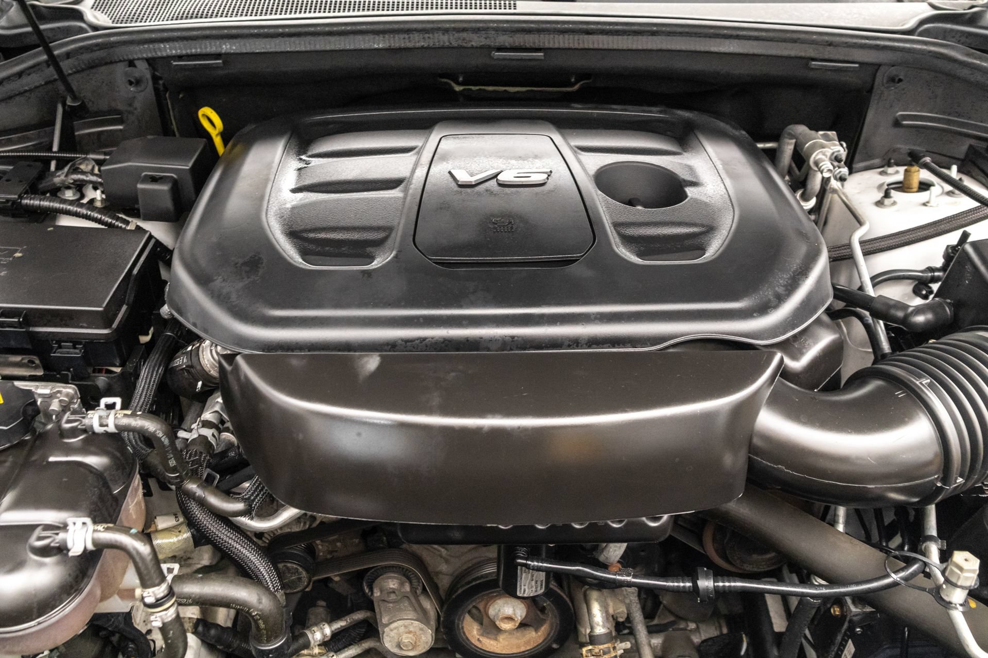 Used 2019 Jeep Grand Cherokee Overland AWD/4WD image 39