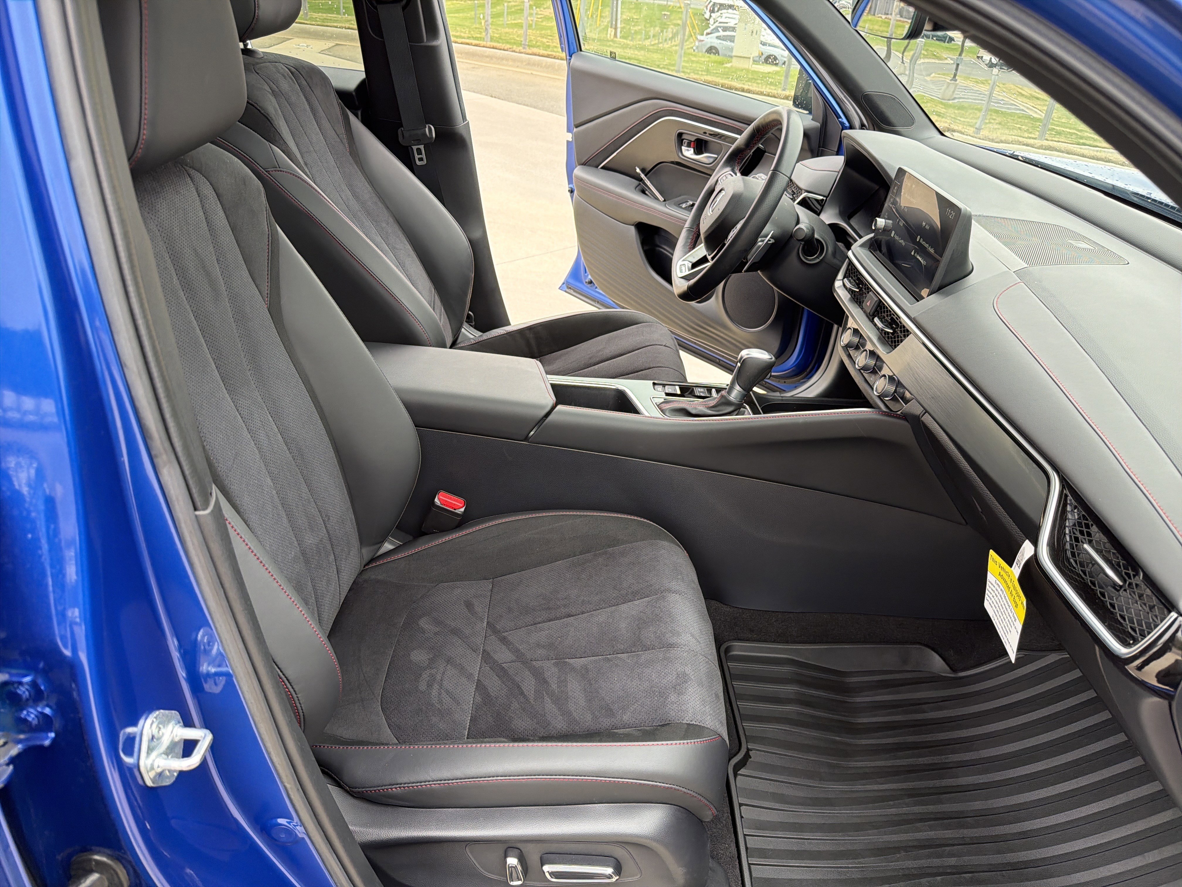 Certified 2025 Acura ADX A-Spec image 33