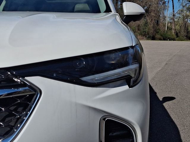 Used 2023 Buick Envision Avenir image 11