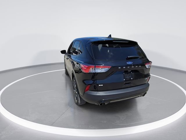Used 2022 Ford Escape SE w/ SE Sport Appearance Package image 7