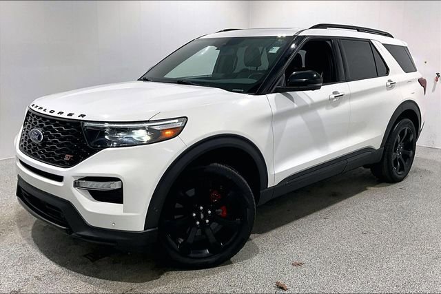 Used 2020 Ford Explorer ST w/ ST Street Pack AWD/4WD image 3