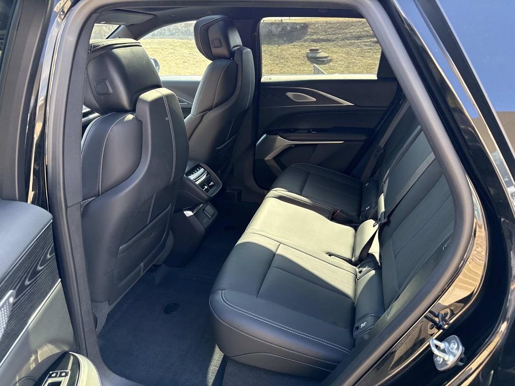 Used 2024 Cadillac Lyriq Luxury w/ LPO, Floor Liner Package image 19