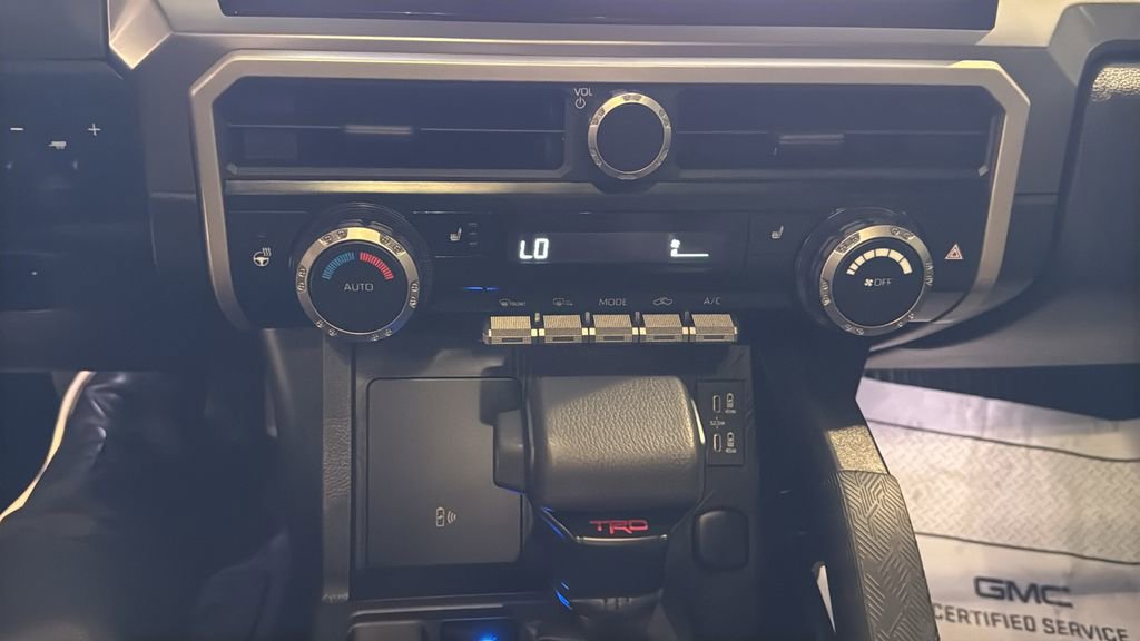 Used 2024 Toyota Tacoma TRD Off-Road w/ TRD Off Road Upgrade Package AWD/4WD image 25