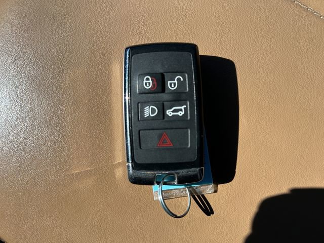 Used 2023 Land Rover Range Rover Sport SE AWD/4WD image 33