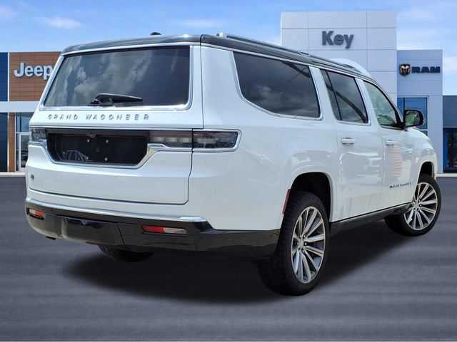 Used 2023 Jeep Grand Wagoneer L Series II AWD/4WD image 5