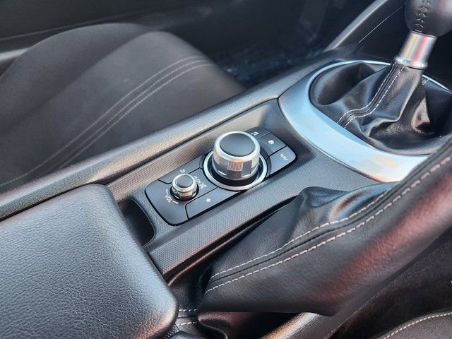 Used 2021 MAZDA MX-5 Miata RF Club image 11