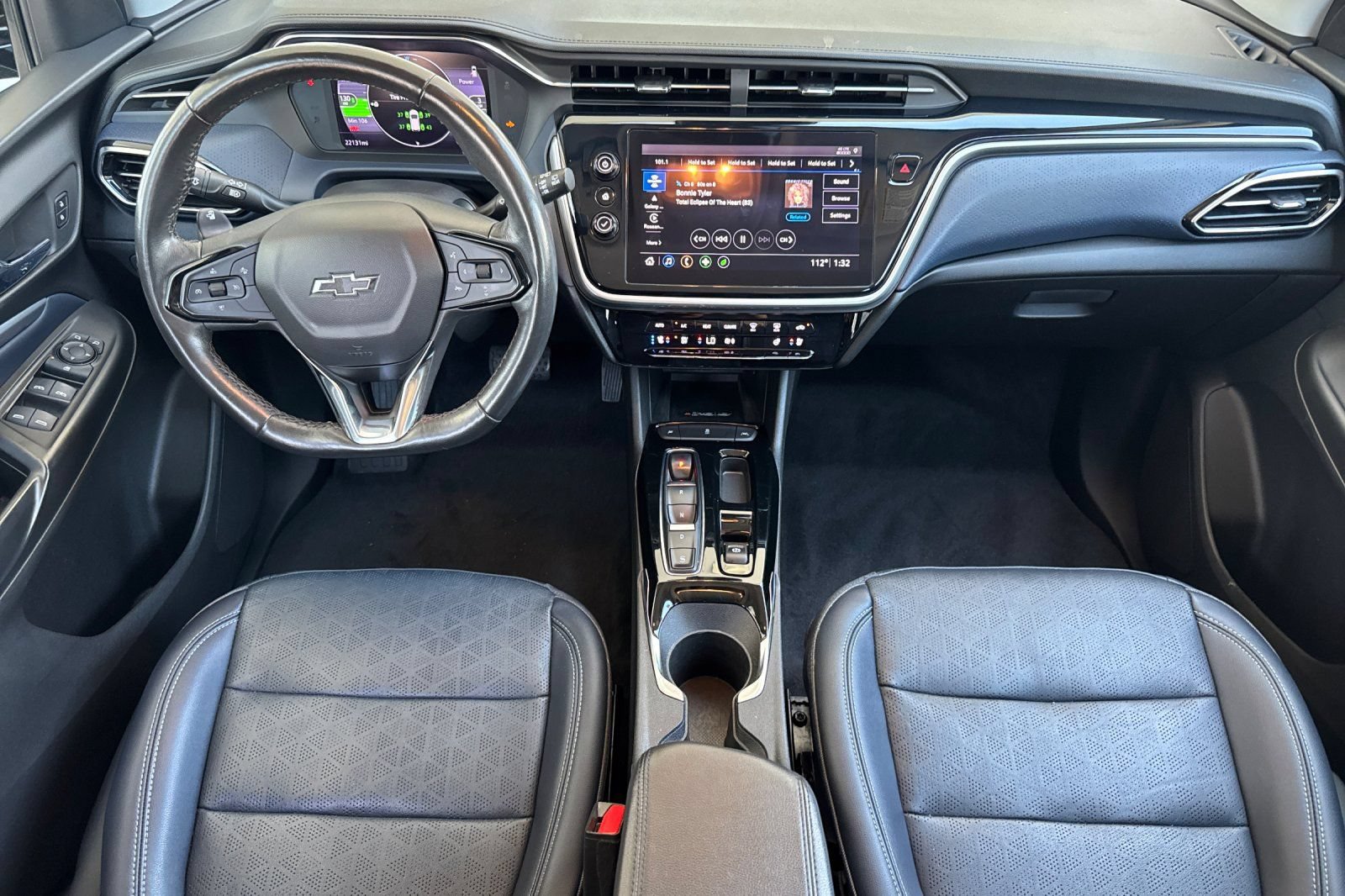 Used 2022 Chevrolet Bolt EUV Premier FWD image 13