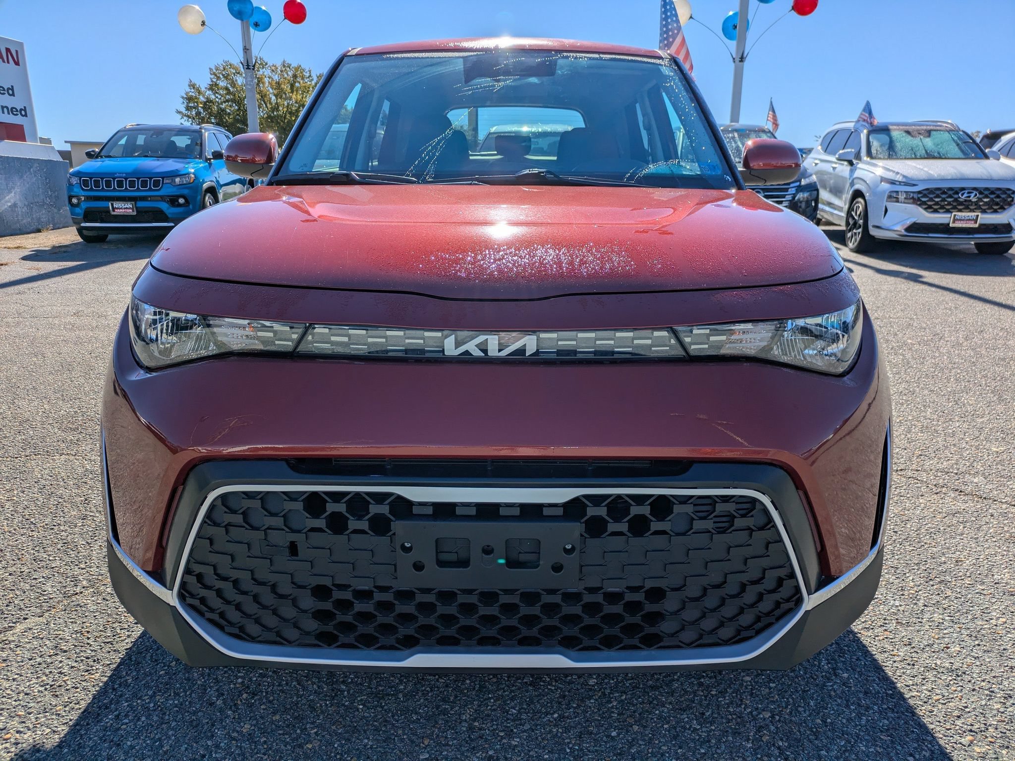Used 2025 Kia Soul LX w/ LX Technology Package FWD image 9