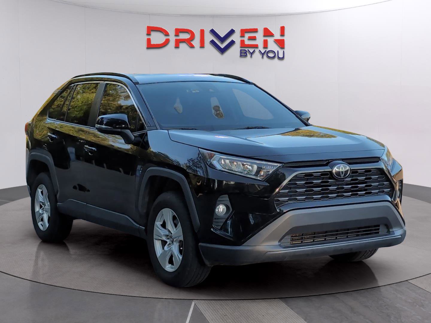 Used 2021 Toyota RAV4 XLE image 7