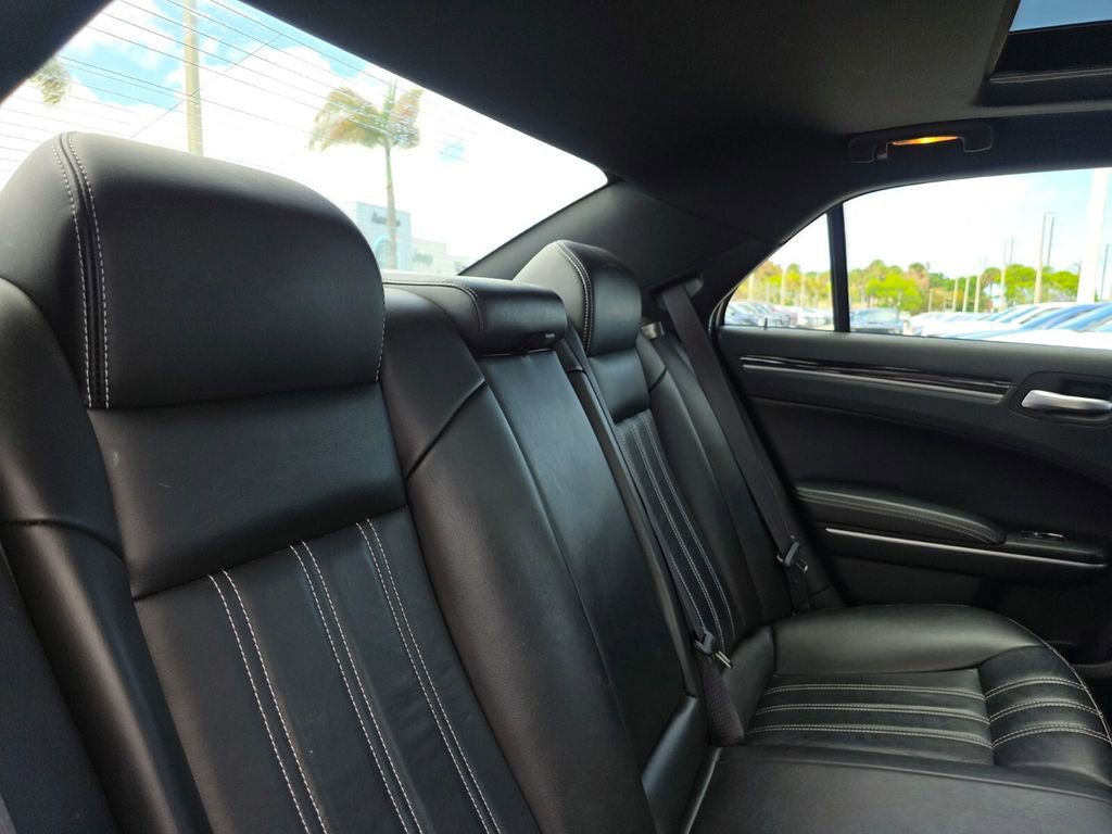 Certified 2023 Chrysler 300 S RWD image 14