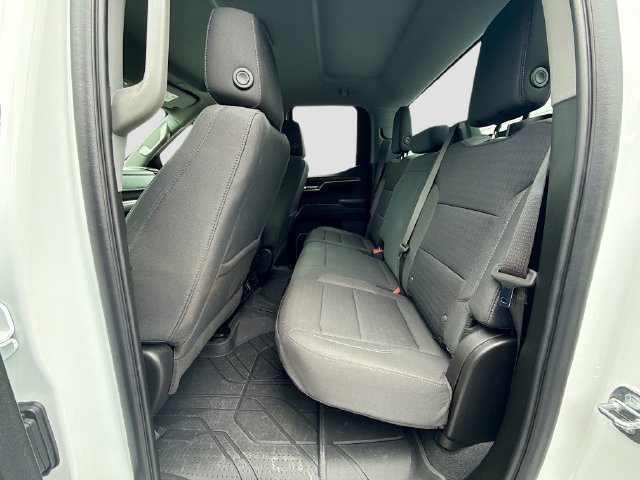 Used 2023 Chevrolet Silverado 1500 LT AWD/4WD image 32