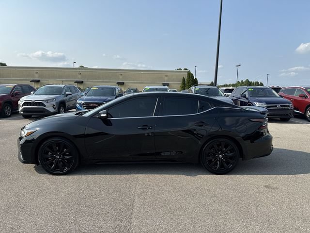 Used 2020 Nissan Maxima SR w/ Sport Mat Group FWD image 2