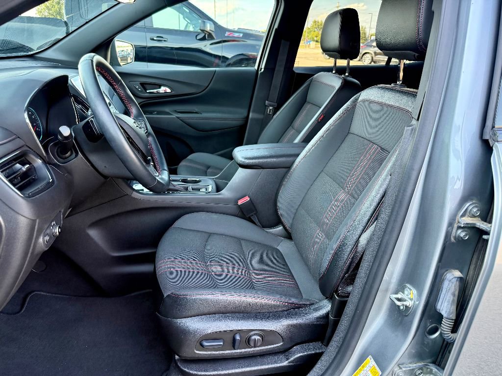 Used 2023 Chevrolet Equinox RS image 11
