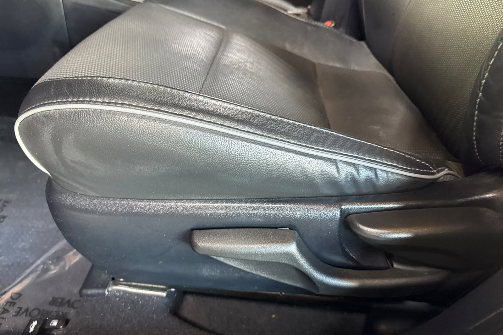 Used 2014 Toyota Corolla S FWD image 14