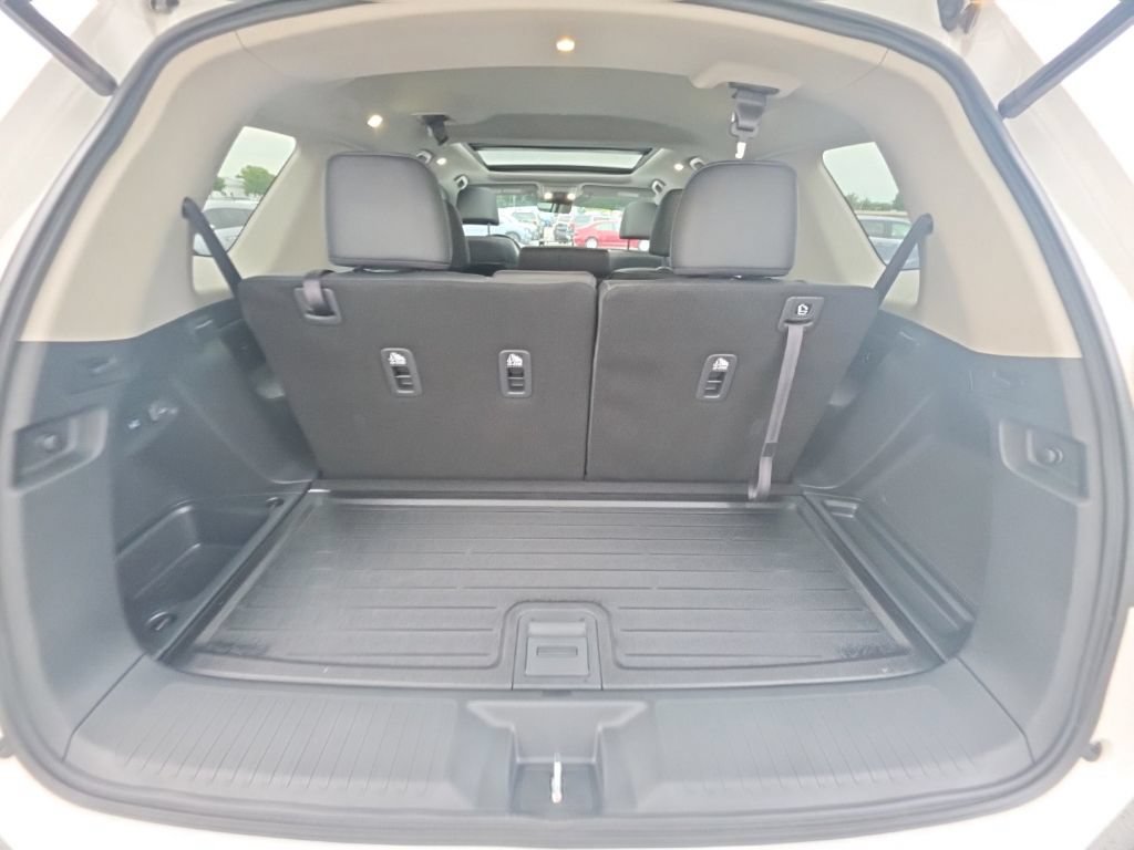 Used 2025 Honda Pilot Touring image 31