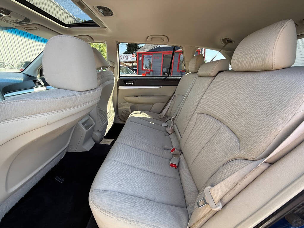 Used 2010 Subaru Outback 3.6R Premium AWD/4WD image 16